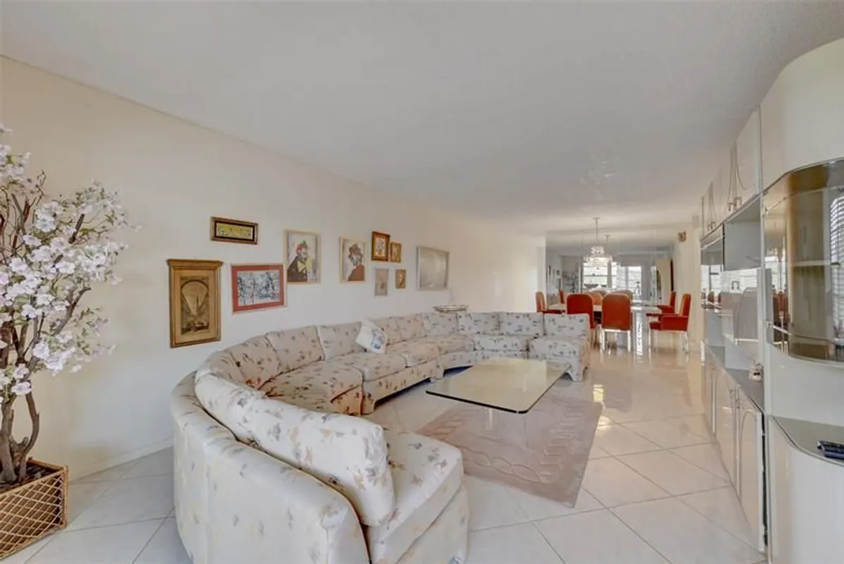 Property Slideshow image 1 of 28 | 2101 lucaya bnd e4, Coconut Creek, FL, 33066