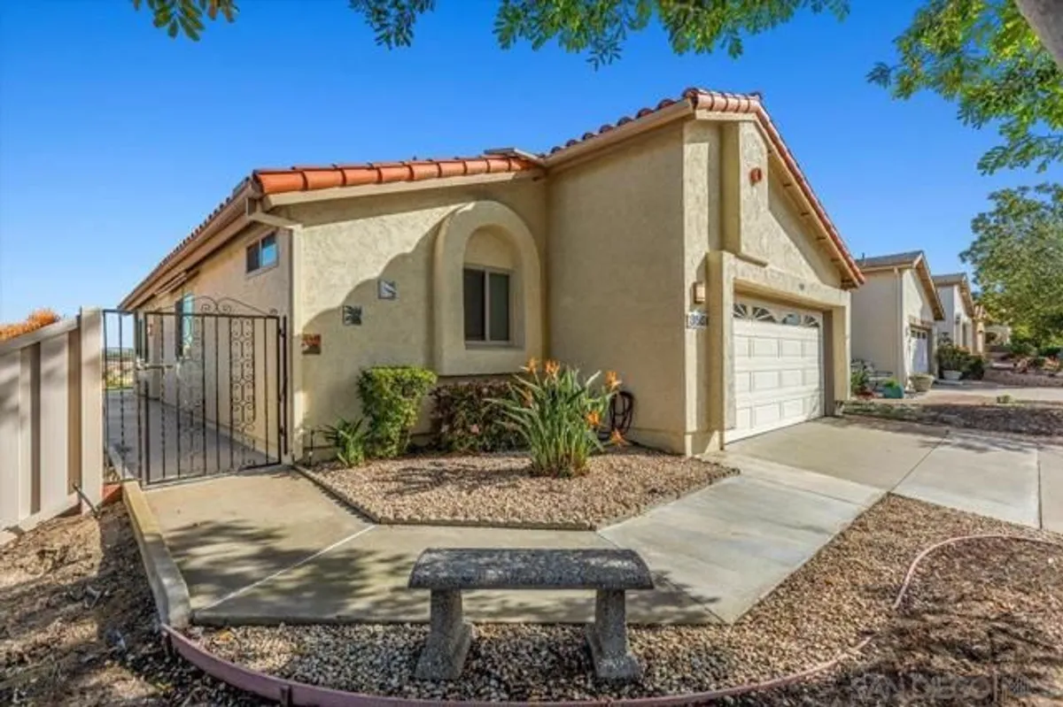 Property Slideshow image 1 of 41 | 3501 n sundown ln, Oceanside, CA, 92056