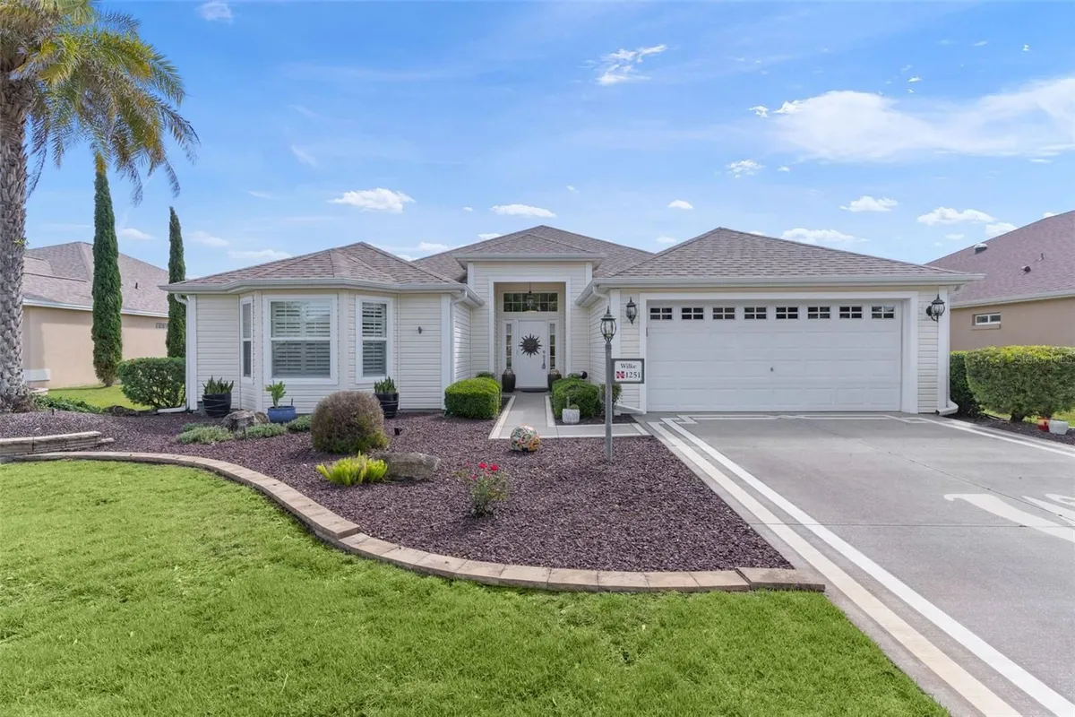 Property Slideshow image 1 of 57 | 1251 eureka mill run, The Villages, FL, 32162