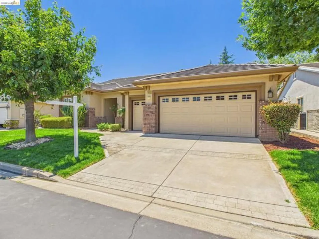 Property Slideshow image 1 of 48 | 1035 bismarck ter, Brentwood (Cc), CA, 94513