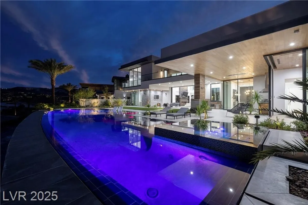 Property Slideshow image 1 of 66 | 12 rainbow point pl, Henderson, NV, 89011