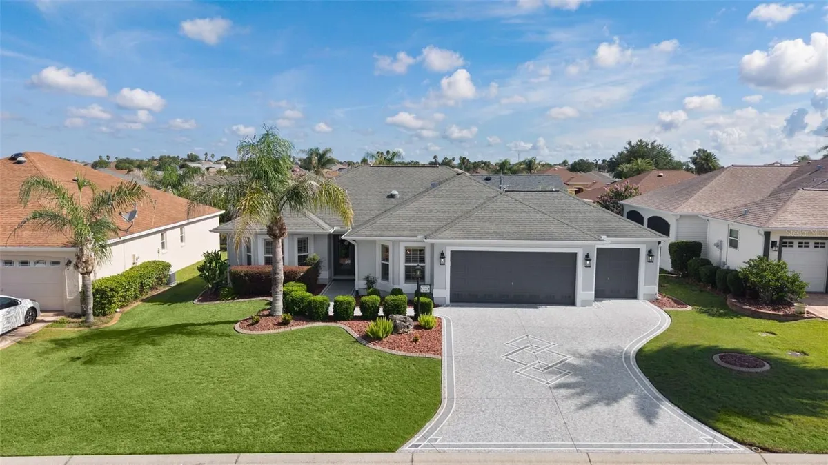 Property Slideshow image 1 of 53 | 634 allenwood loop, The Villages, FL, 32162