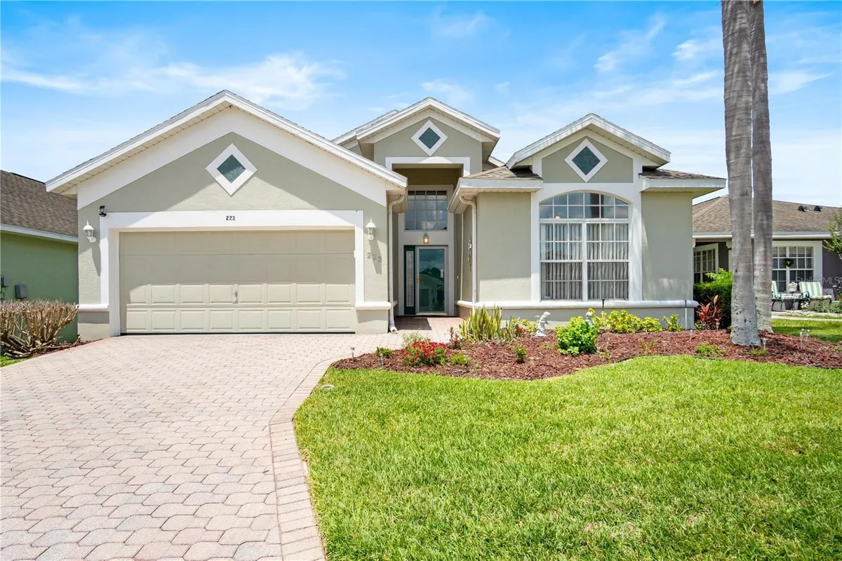 Property Slideshow image 1 of 38 | 223 ridge view dr, Davenport, FL, 33837