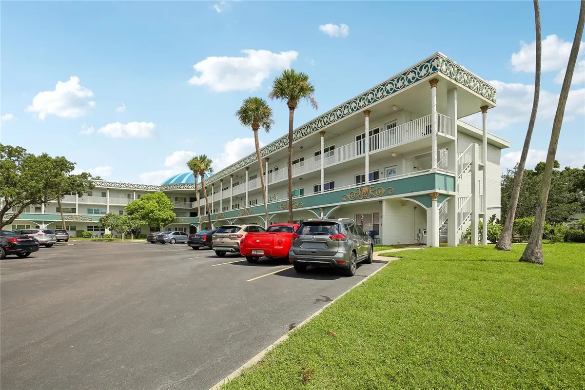 Property Slideshow image 1 of 77 | 2380 world parkway blvd 40, Clearwater, FL, 33763