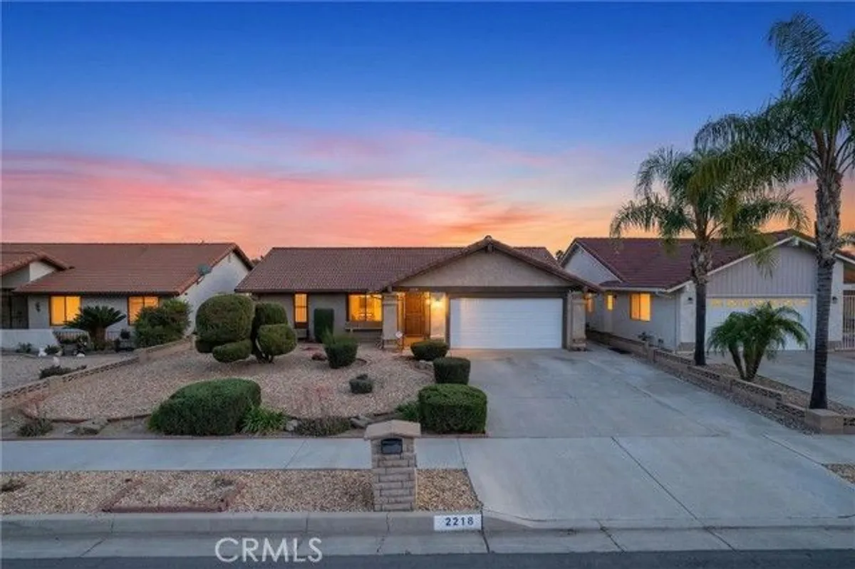 Property Slideshow image 1 of 54 | 2218 redwood dr, Hemet, CA, 92545