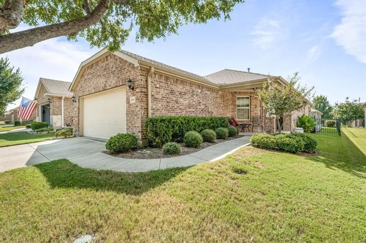 Property Slideshow image 1 of 33 | 3083 oyster bay dr, Frisco, TX, 75036