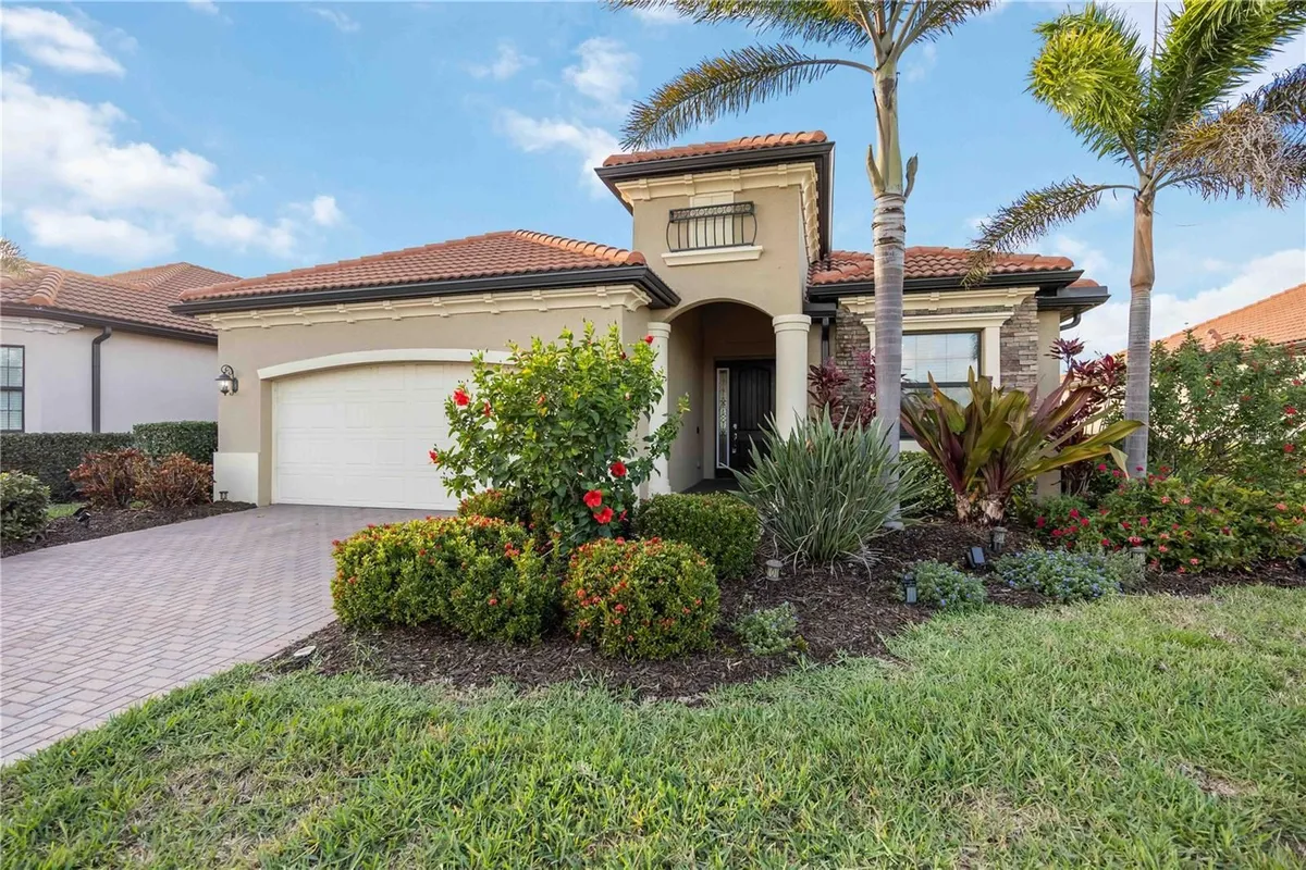 Property Slideshow image 1 of 96 | 23475 waverly cir, Venice, FL, 34293
