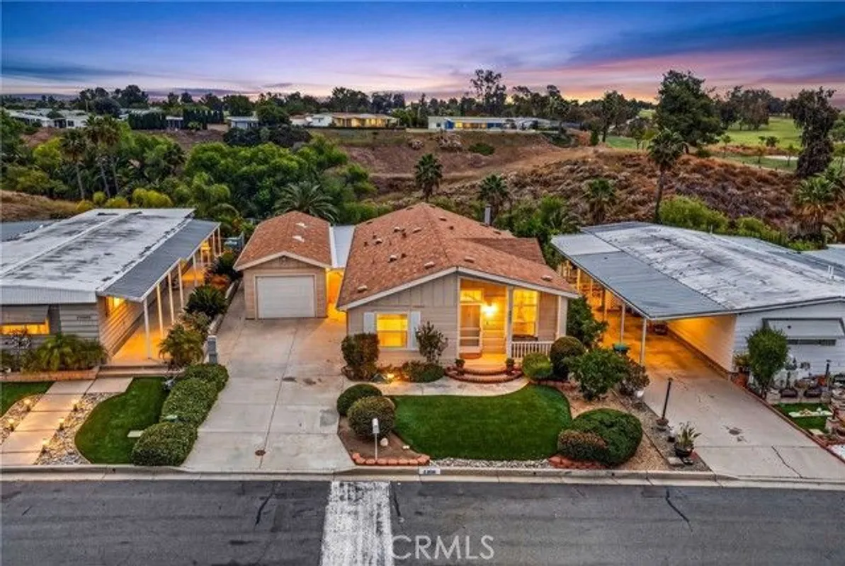 Property Slideshow image 1 of 68 | 29010 via princesa, Murrieta, CA, 92563