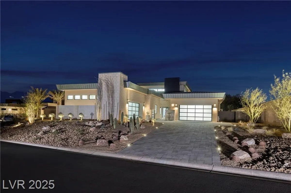 Property Slideshow image 1 of 65 | 37 reflection shores ln, Henderson, NV, 89011