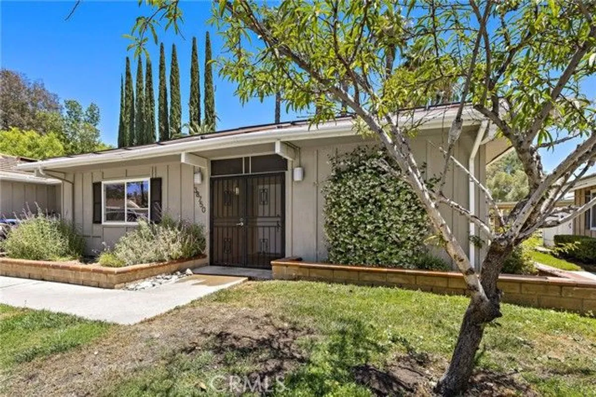 Property Slideshow image 1 of 49 | 38750 via las flores, Murrieta, CA, 92563