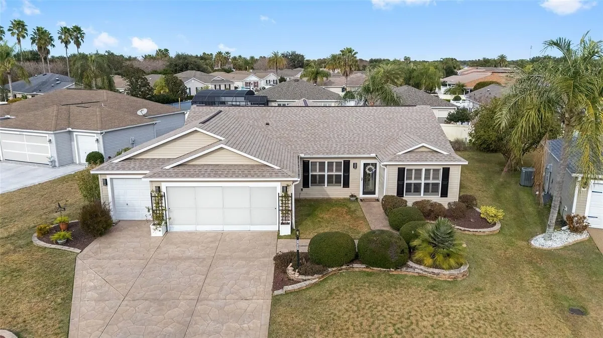 Property Slideshow image 1 of 30 | 1647 scotch pine way, The Villages, FL, 32162