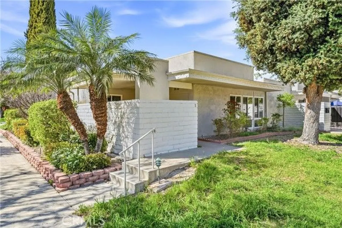 Property Slideshow image 1 of 35 | 2156 e via h, Laguna Woods, CA, 92637