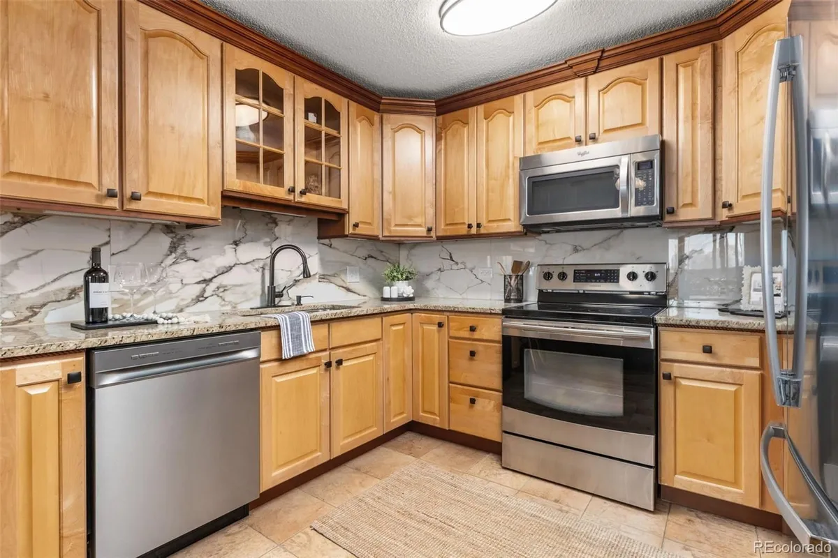 Property Slideshow image 1 of 42 | 750 s alton way 4c, Denver, CO, 80247