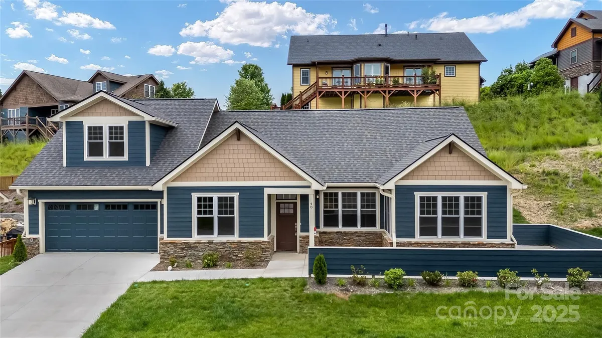 Property Slideshow image 1 of 47 | 48 creekside view dr, Asheville, NC, 28804