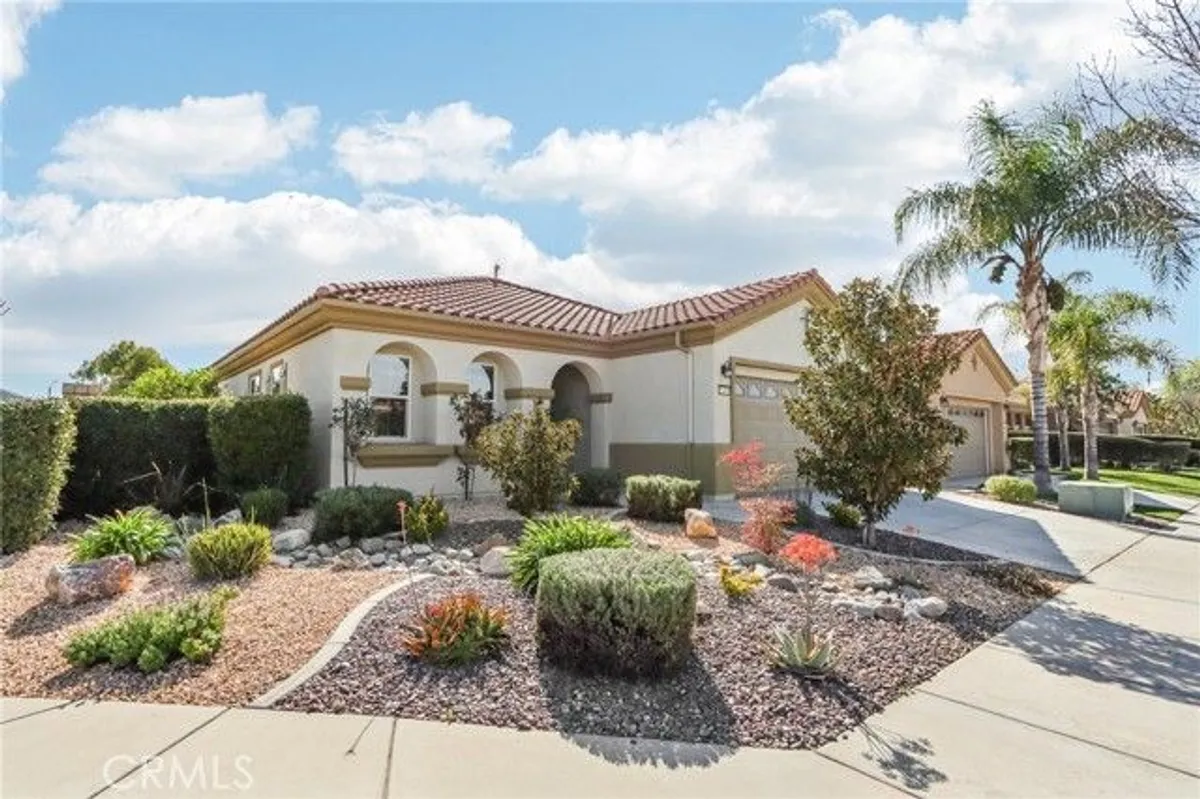 Property Slideshow image 1 of 64 | 5405 paseo famosa, Hemet, CA, 92545