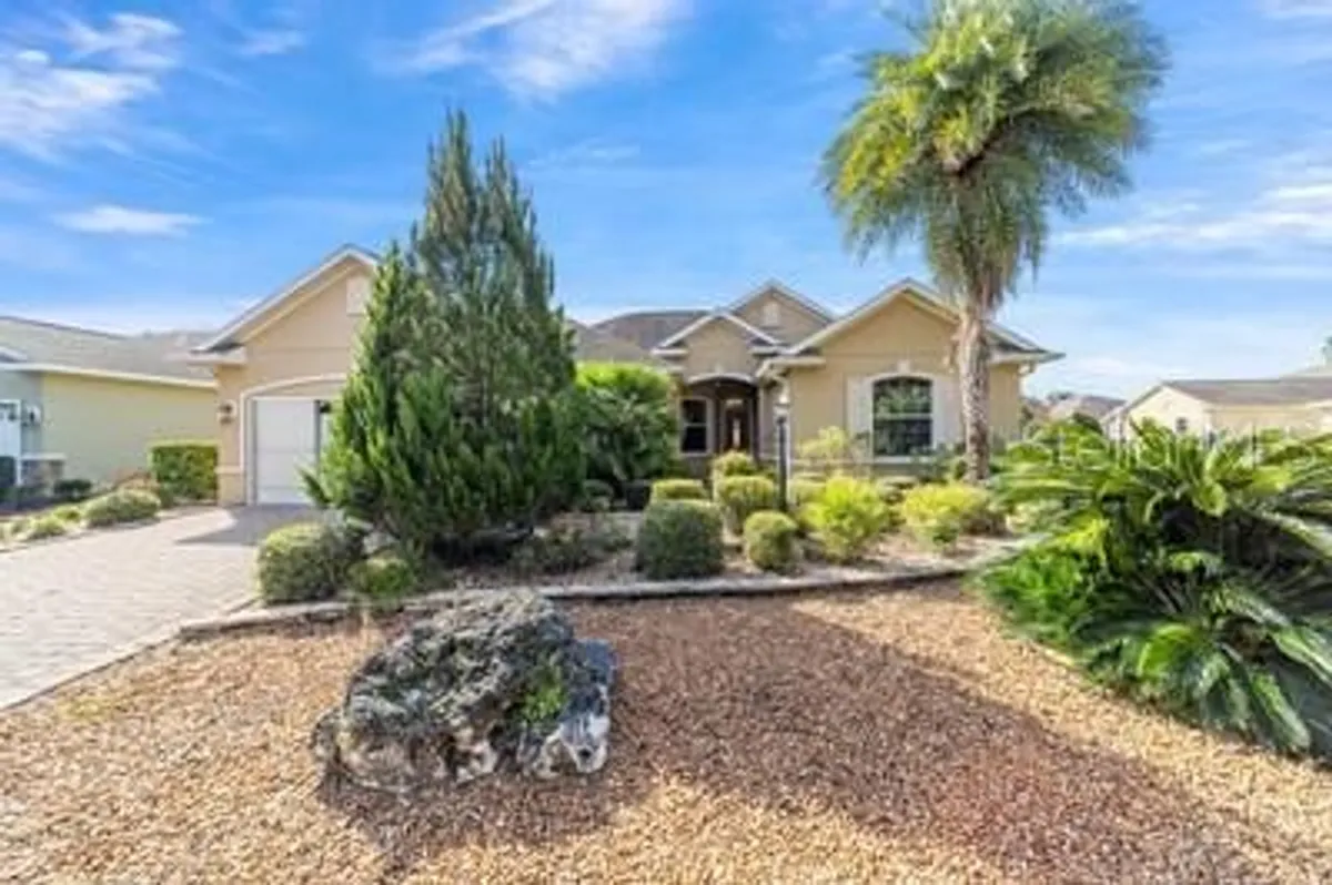 Property Slideshow image 1 of 52 | 8650 sw 83rd loop, Ocala, FL, 34481