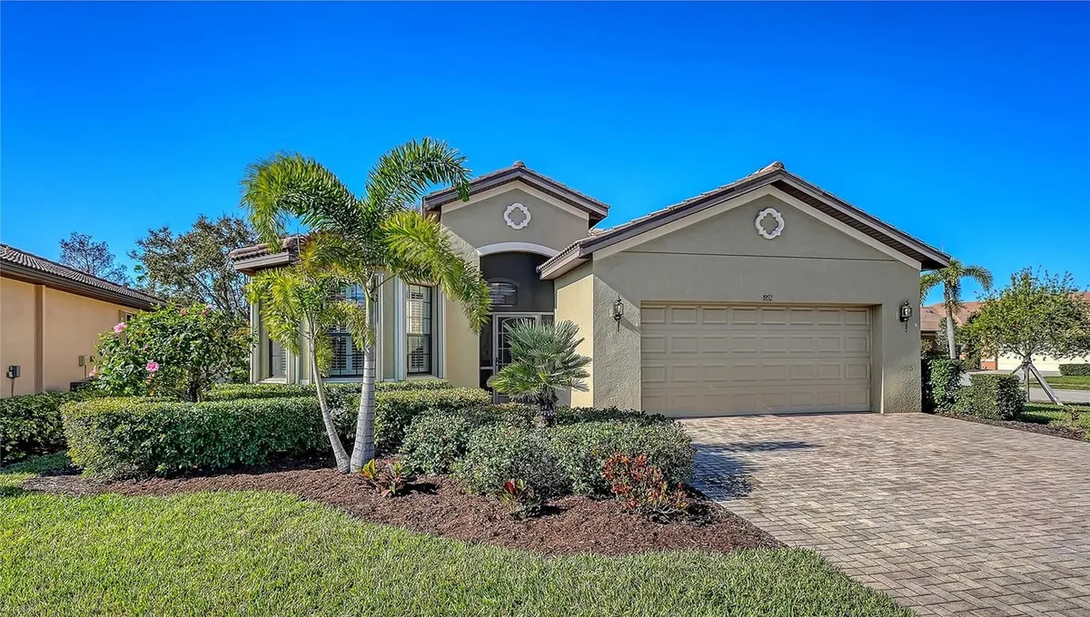 Property Slideshow image 1 of 42 | 1852 batello dr, Venice, FL, 34292