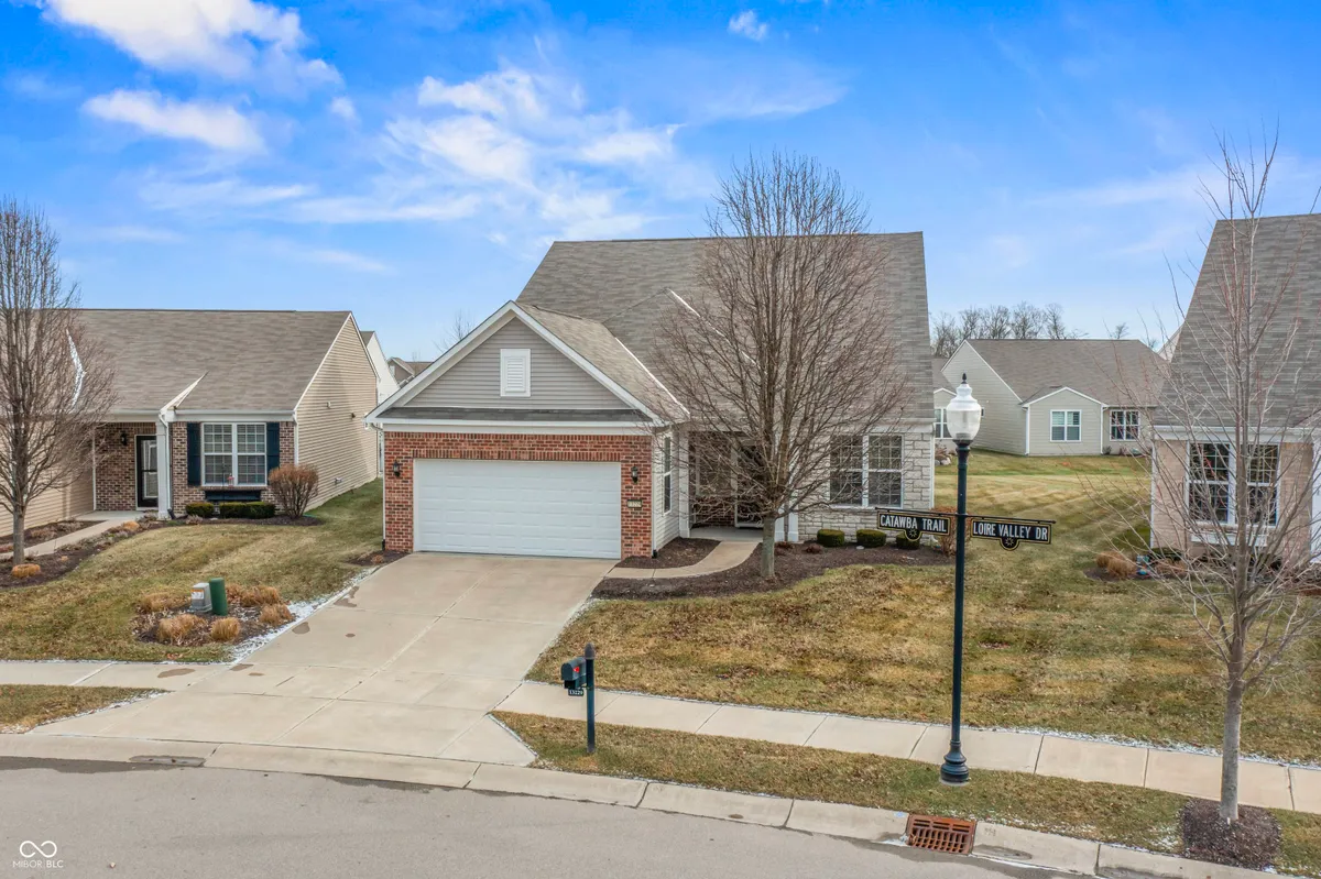 Property Slideshow image 1 of 56 | 13229 catawba trl, Fishers, IN, 46037