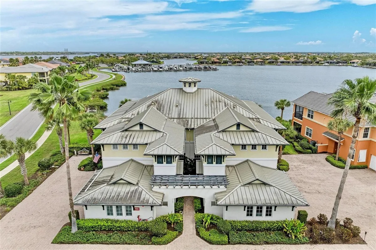 Property Slideshow image 1 of 62 | 1151 riverscape st 1151, Bradenton, FL, 34208