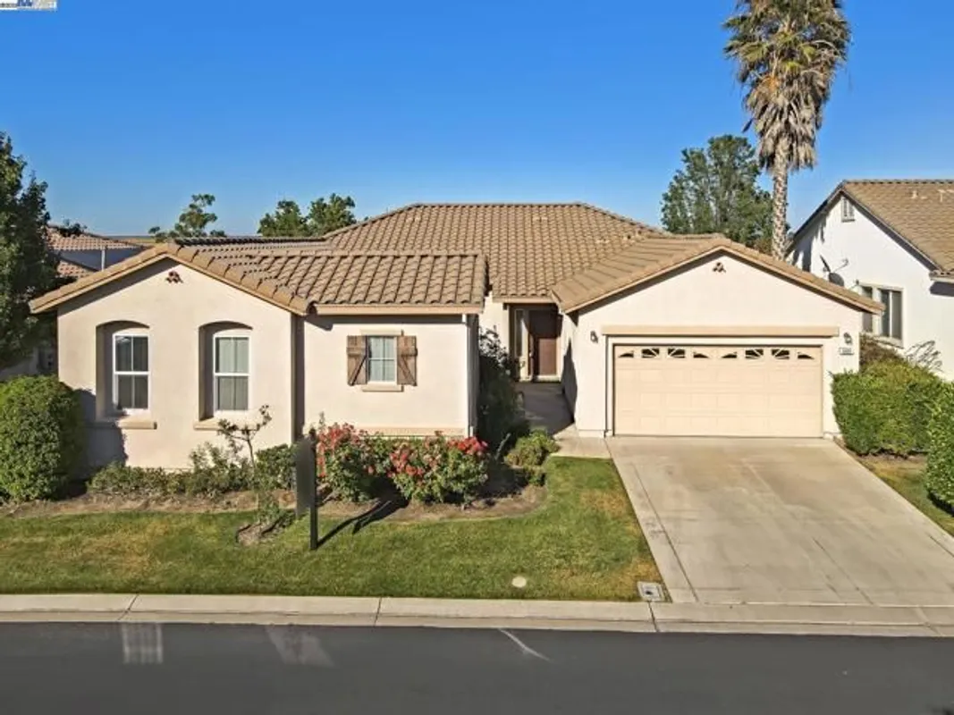 Property Slideshow image 1 of 58 | 604 american falls dr, Rio Vista, CA, 94571