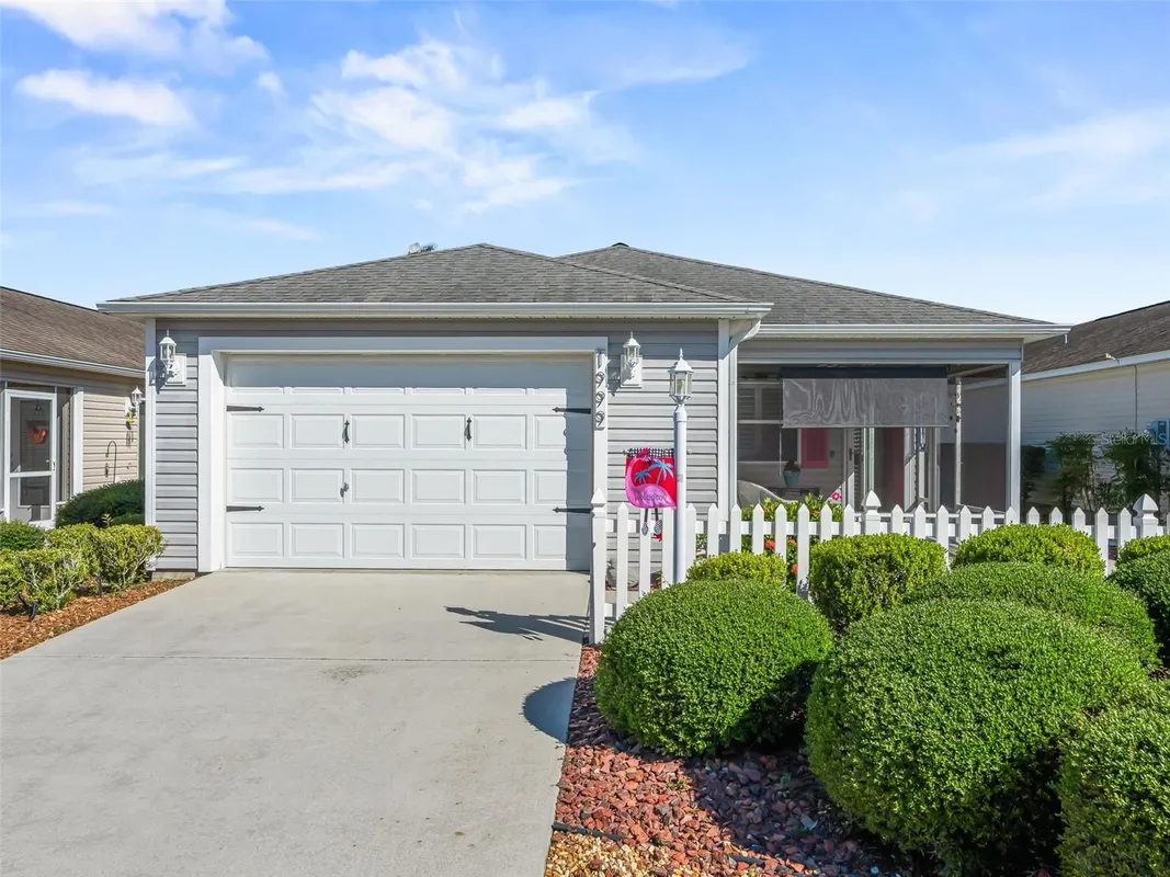 Property Slideshow image 1 of 48 | 1999 kelmscott st, The Villages, FL, 32162