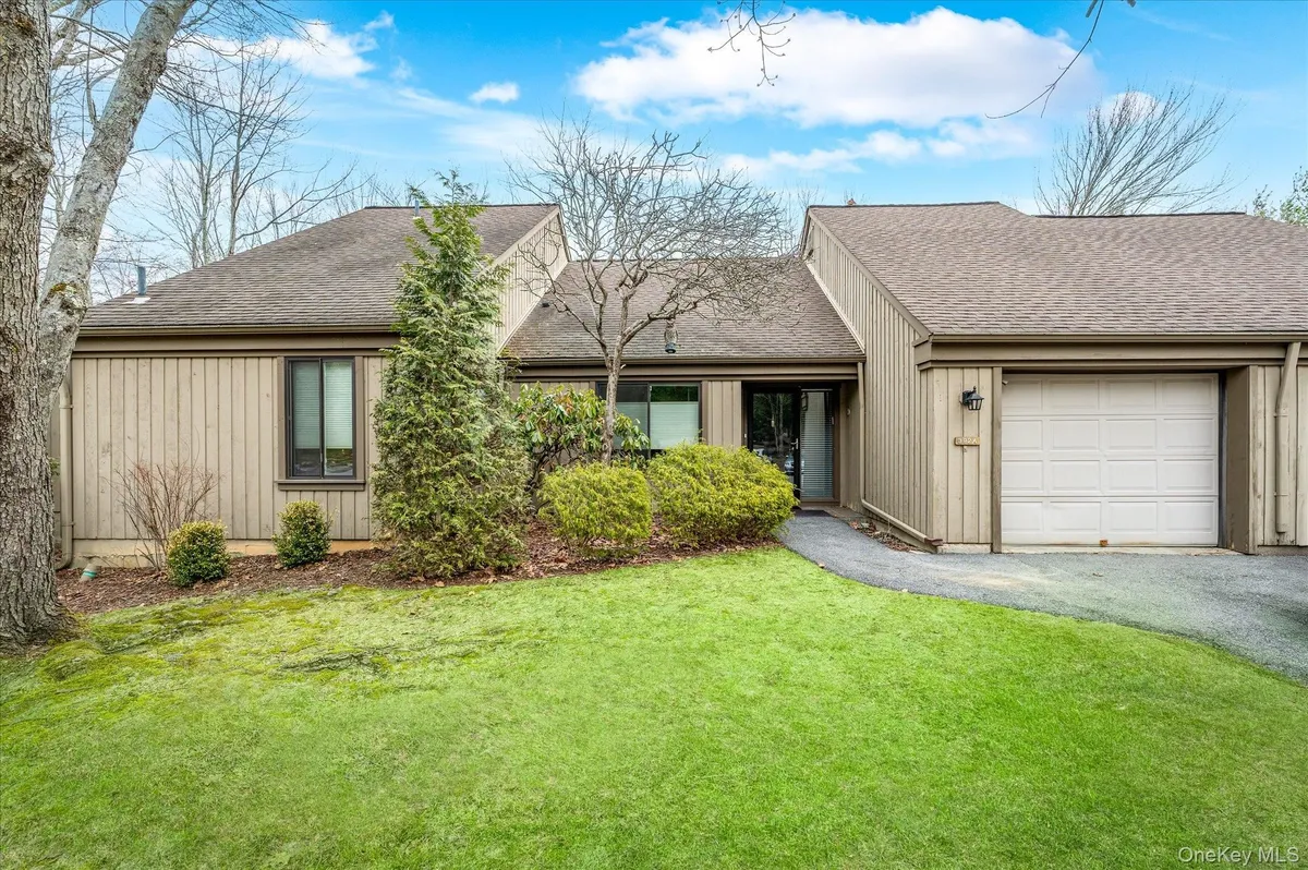 Property Slideshow image 1 of 48 | 392 heritage hls a, Somers, NY, 10589