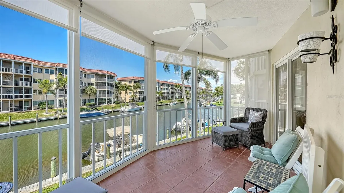 Property Slideshow image 1 of 46 | 1257 s portofino dr 203, Sarasota, FL, 34242