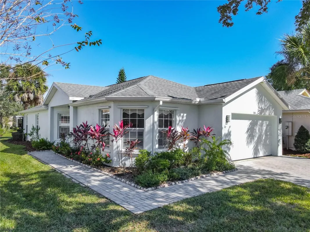 Property Slideshow image 1 of 49 | 205 bell tower xing, Poinciana, FL, 34759
