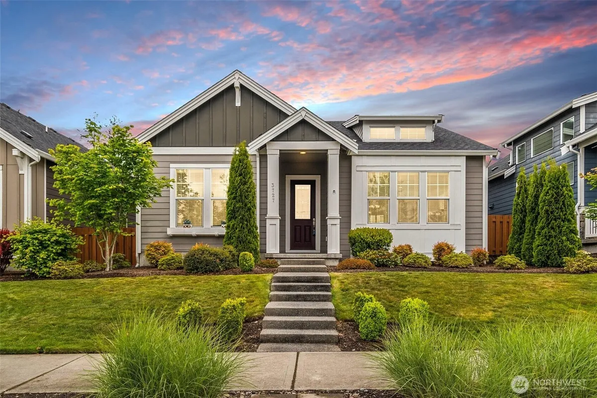 Property Slideshow image 1 of 24 | 3727 oakwood st se, Olympia, WA, 98513