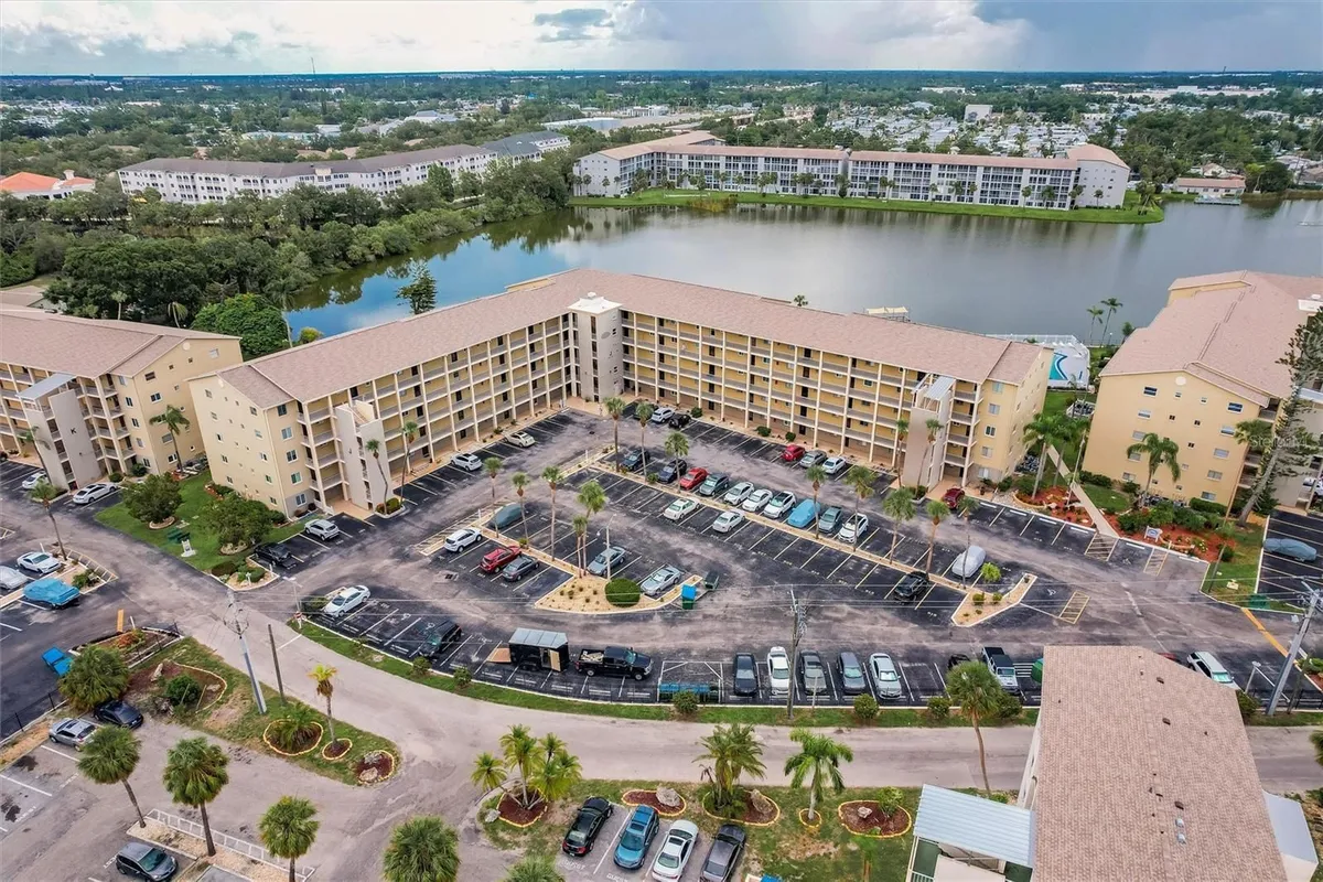 Property Slideshow image 1 of 64 | 3635 lake bayshore dr j-410, Bradenton, FL, 34205