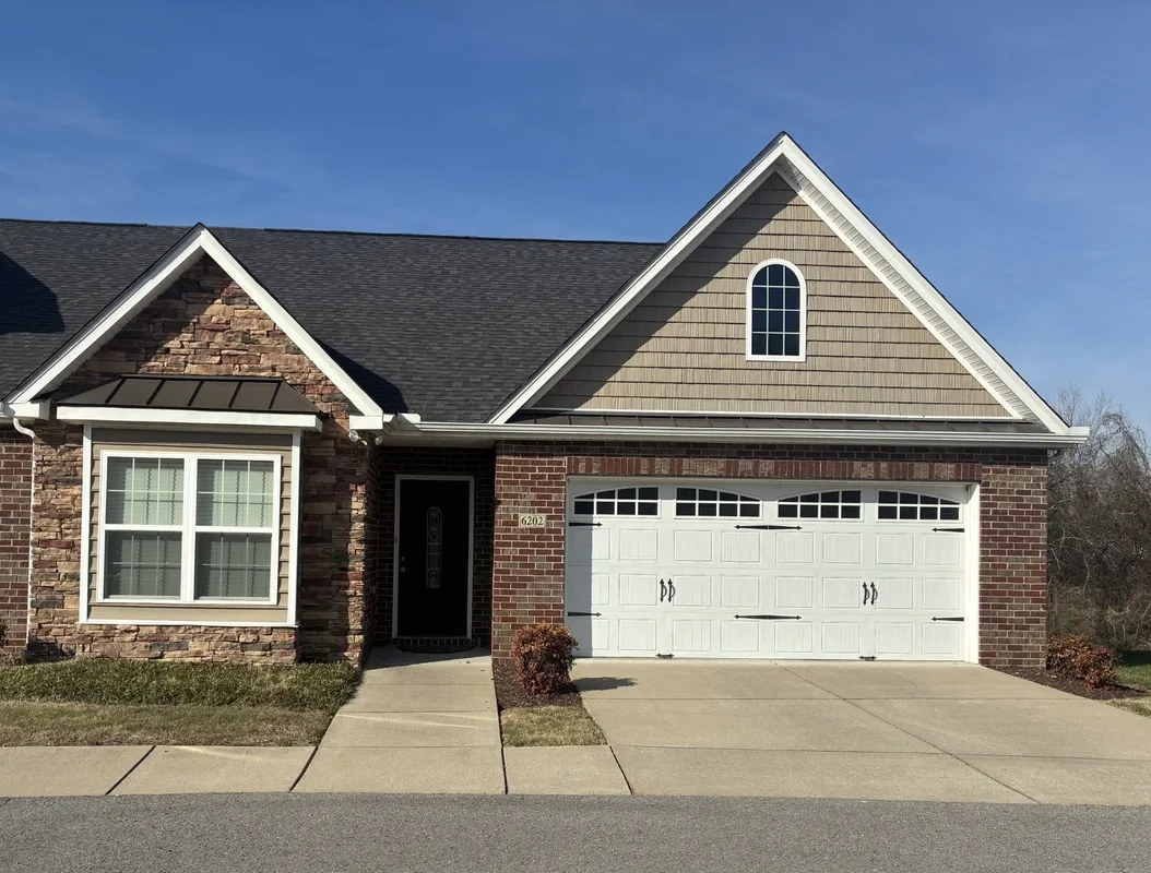 Property Slideshow image 1 of 1 | 395 devon chase hl unit 6202, Gallatin, TN, 37066