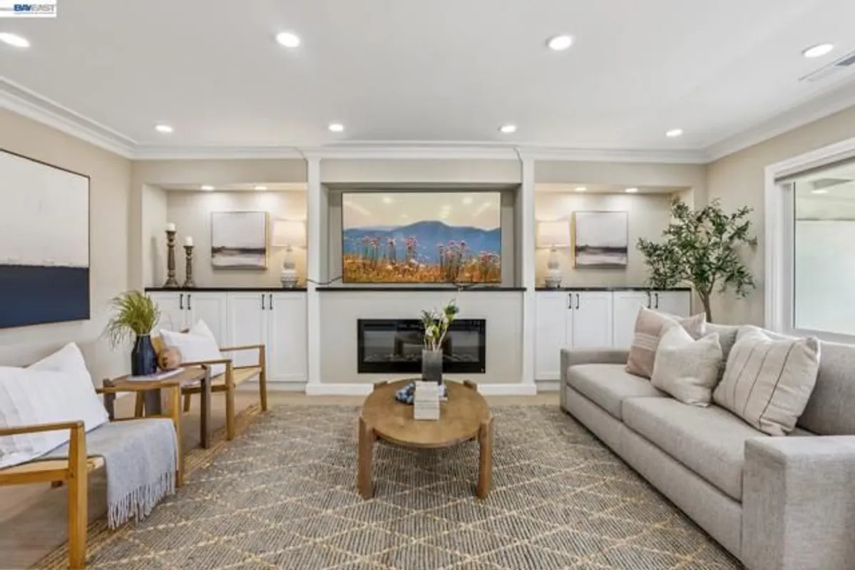 Property Slideshow image 1 of 47 | 2101 golden rain rd 11, Walnut Creek, CA, 94595