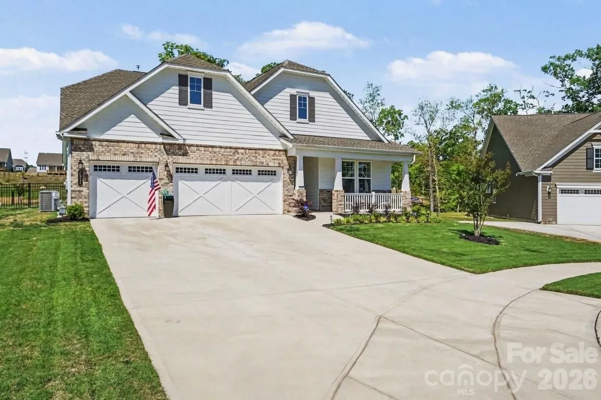 Property Slideshow image 1 of 45 | 8027 longwaters ct 50, York, SC, 29745