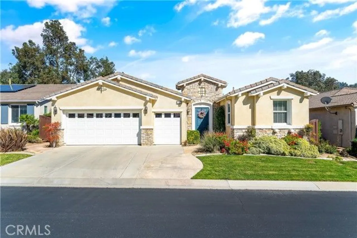 Property Slideshow image 1 of 50 | 570 olazabal dr, Hemet, CA, 92545