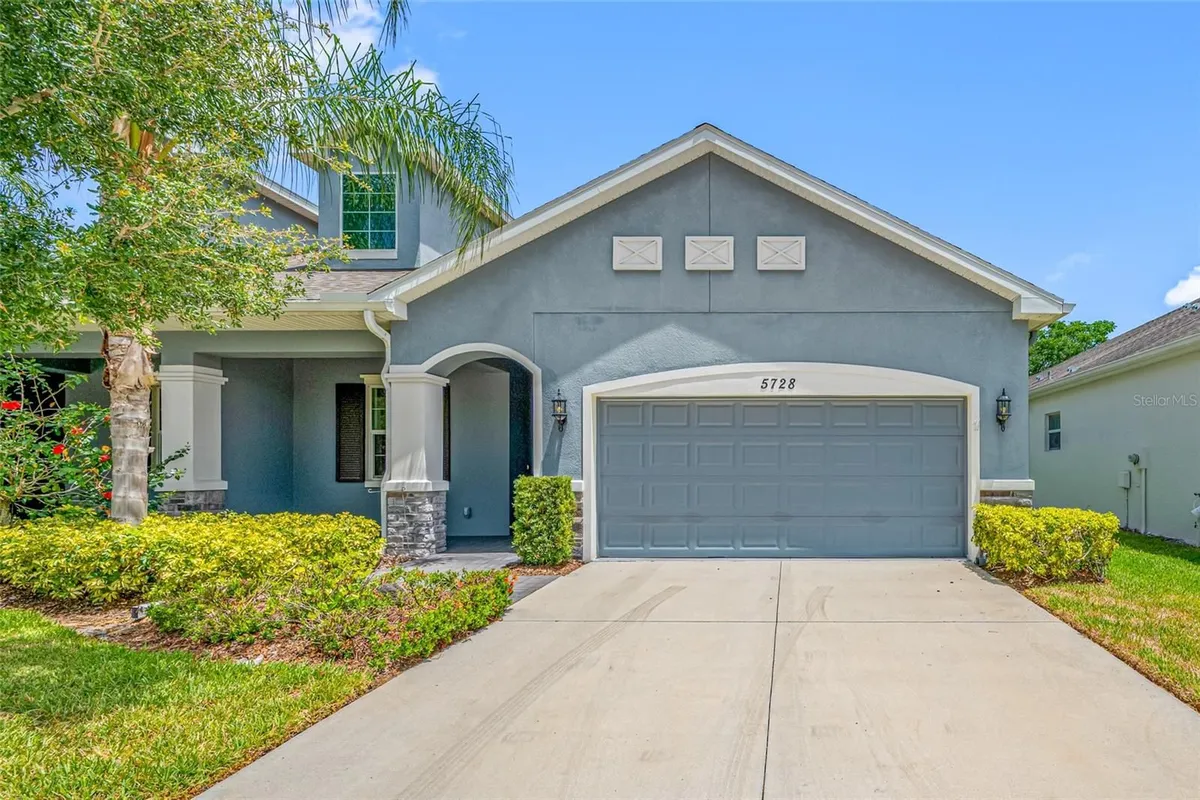 Property Slideshow image 1 of 35 | 5728 stockport st, Riverview, FL, 33578