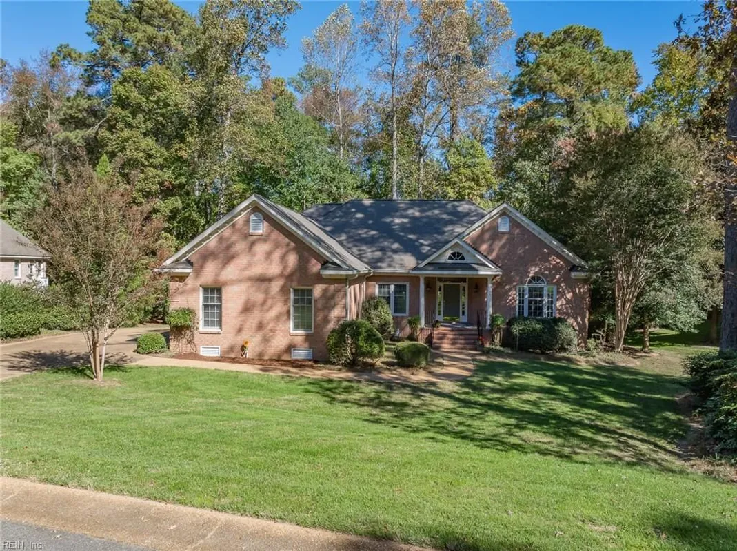 Property Slideshow image 1 of 40 | 104 sugar bush, Williamsburg, VA, 23188