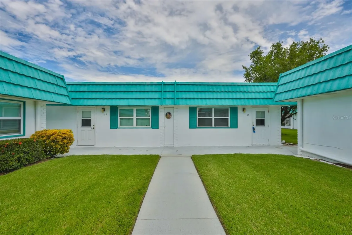 Property Slideshow image 1 of 47 | 205 kings blvd 55, Sun City Center, FL, 33573