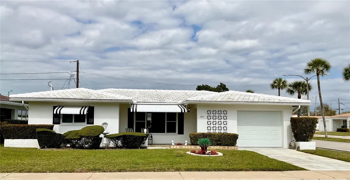 Property Slideshow image 1 of 38 | 3807 99th ter, Pinellas Park, FL, 33782