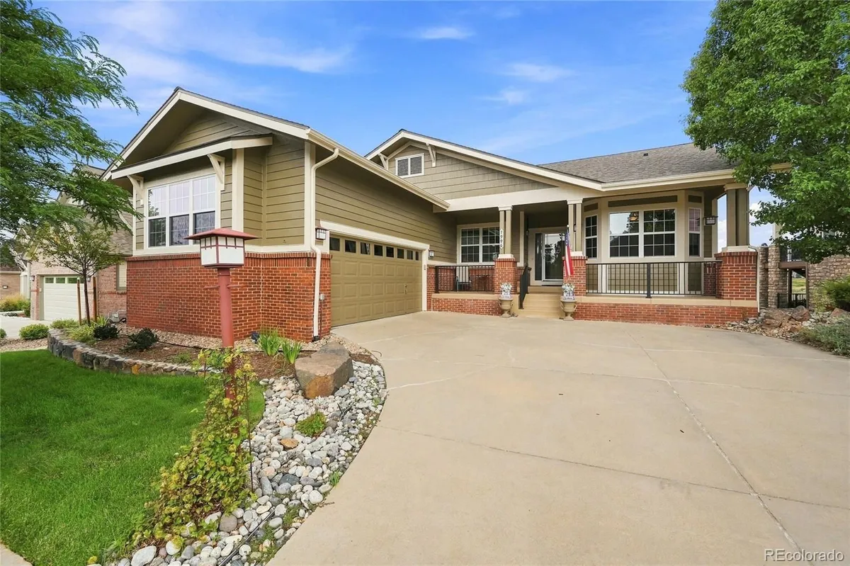 Property Slideshow image 1 of 50 | 7996 s shawnee st, Aurora, CO, 80016