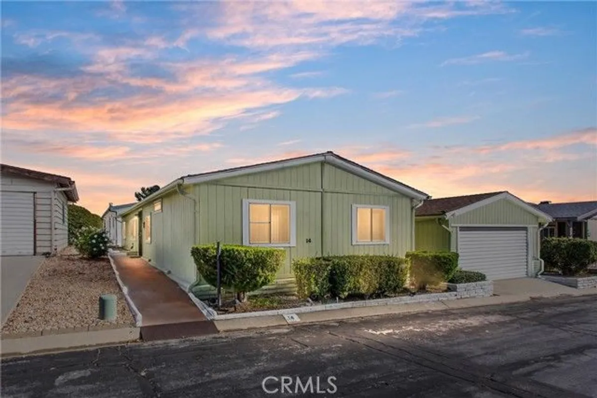 Property Slideshow image 1 of 37 | 3800 w wilson st spc 14, Banning, CA, 92220