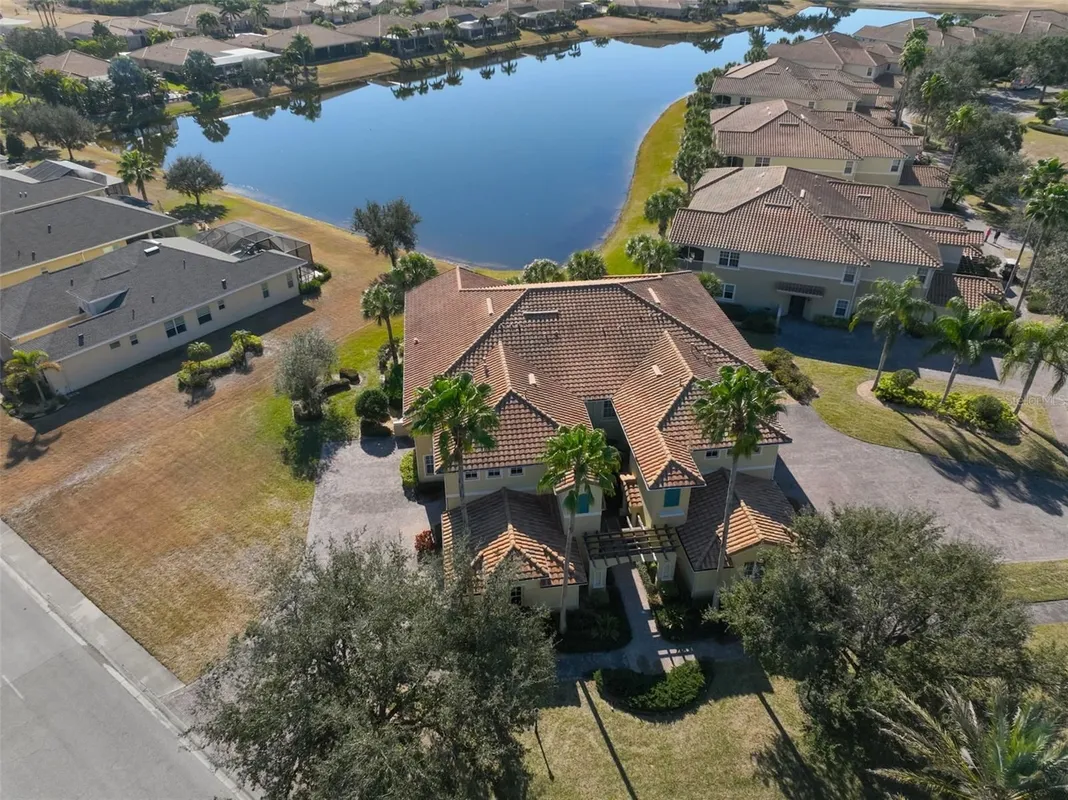 Property Slideshow image 1 of 49 | 2207 s pebble beach blvd, Sun City Center, FL, 33573