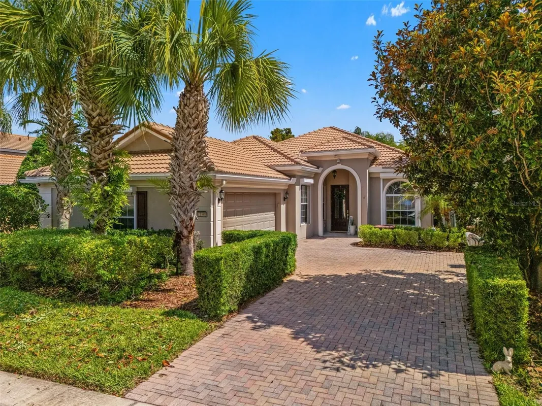 Property Slideshow image 1 of 40 | 11800 zelkova ln, Orlando, FL, 32827