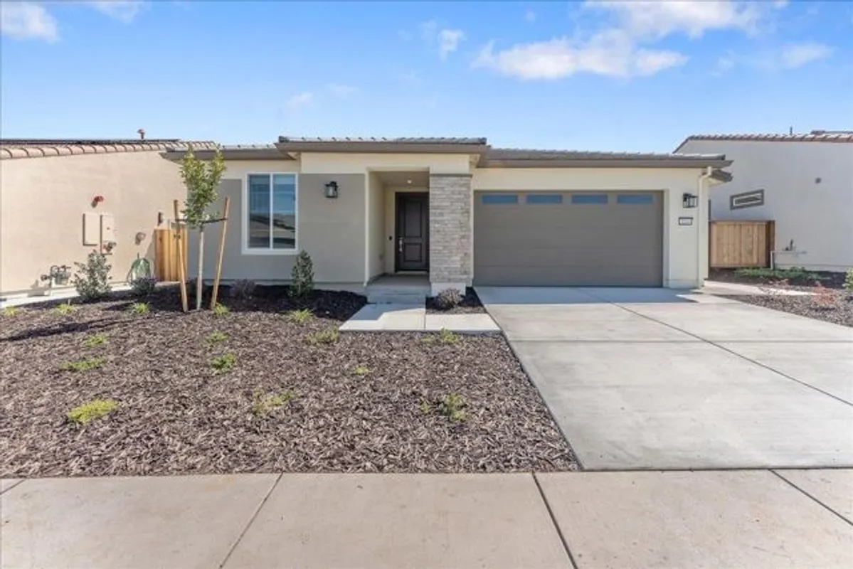 Property Slideshow image 1 of 25 | 3214 woody way, Hollister, CA, 95023