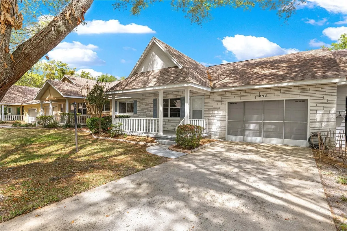 Property Slideshow image 1 of 27 | 8575 sw 90th ln c, Ocala, FL, 34481