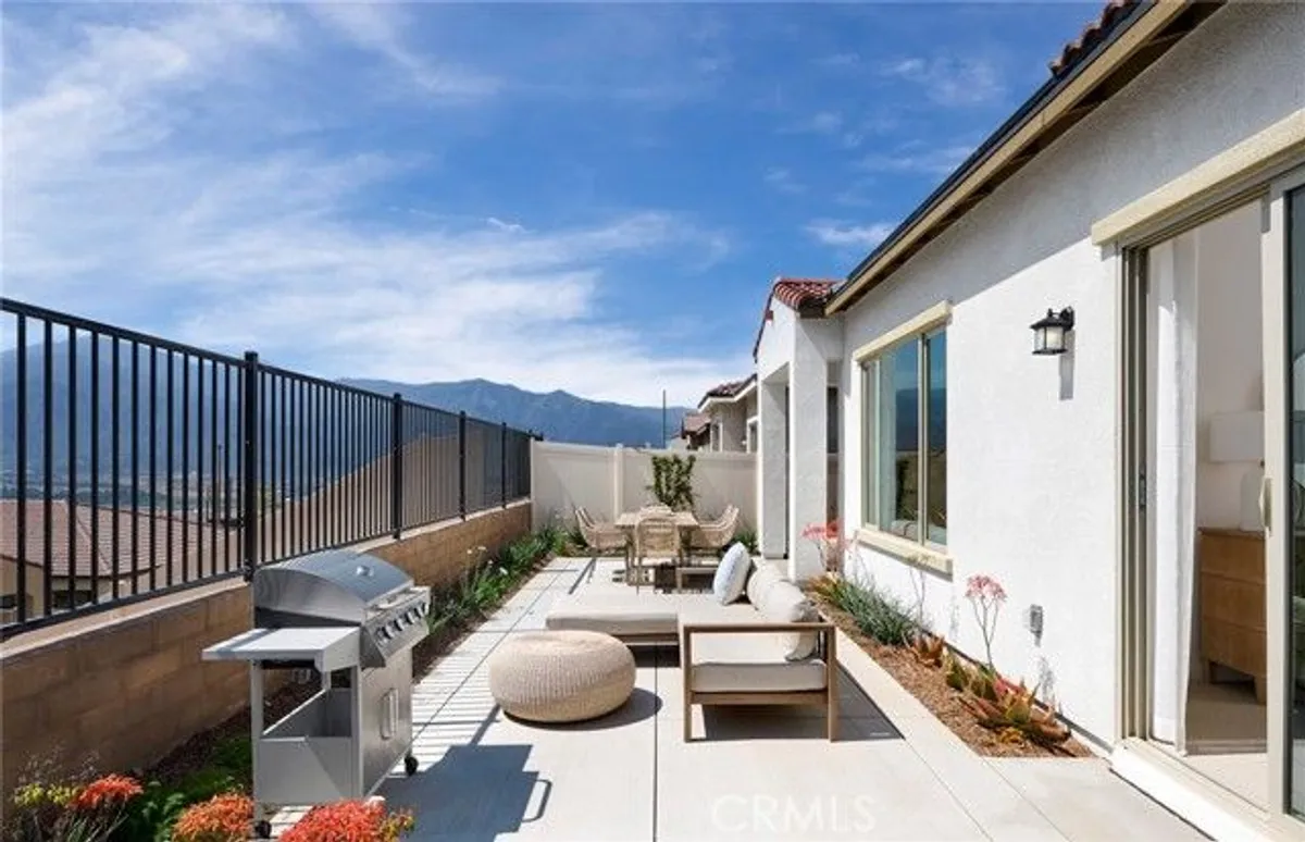 Property Slideshow image 1 of 13 | 23687 shoal dr, Corona, CA, 92883