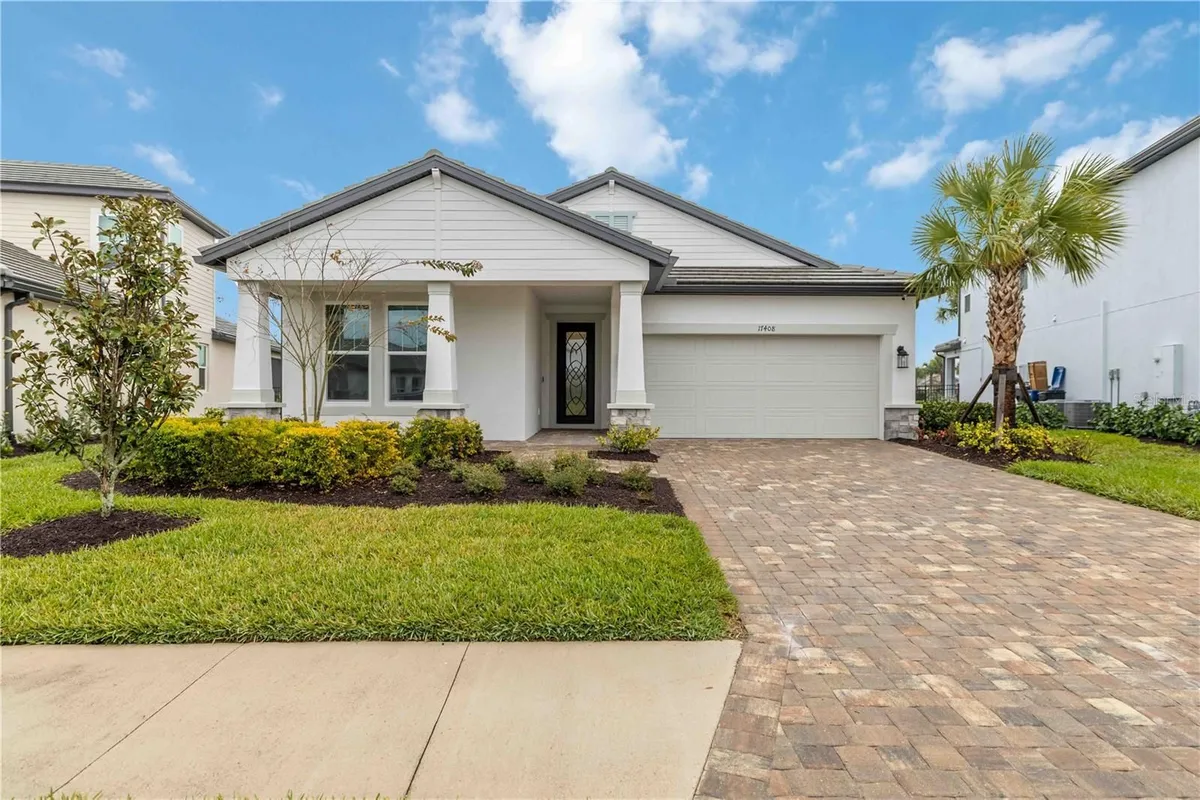 Property Slideshow image 1 of 49 | 17408 savory mist cir, Lakewood Ranch, FL, 34211