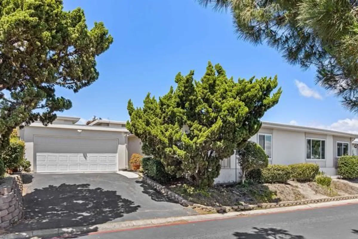 Property Slideshow image 1 of 56 | 3747 vista campana 103, Oceanside, CA, 92057