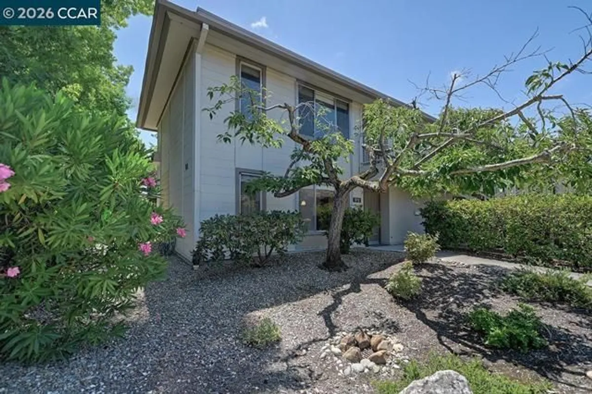 Property Slideshow image 1 of 38 | 1312 skycrest dr 2, Walnut Creek, CA, 94595