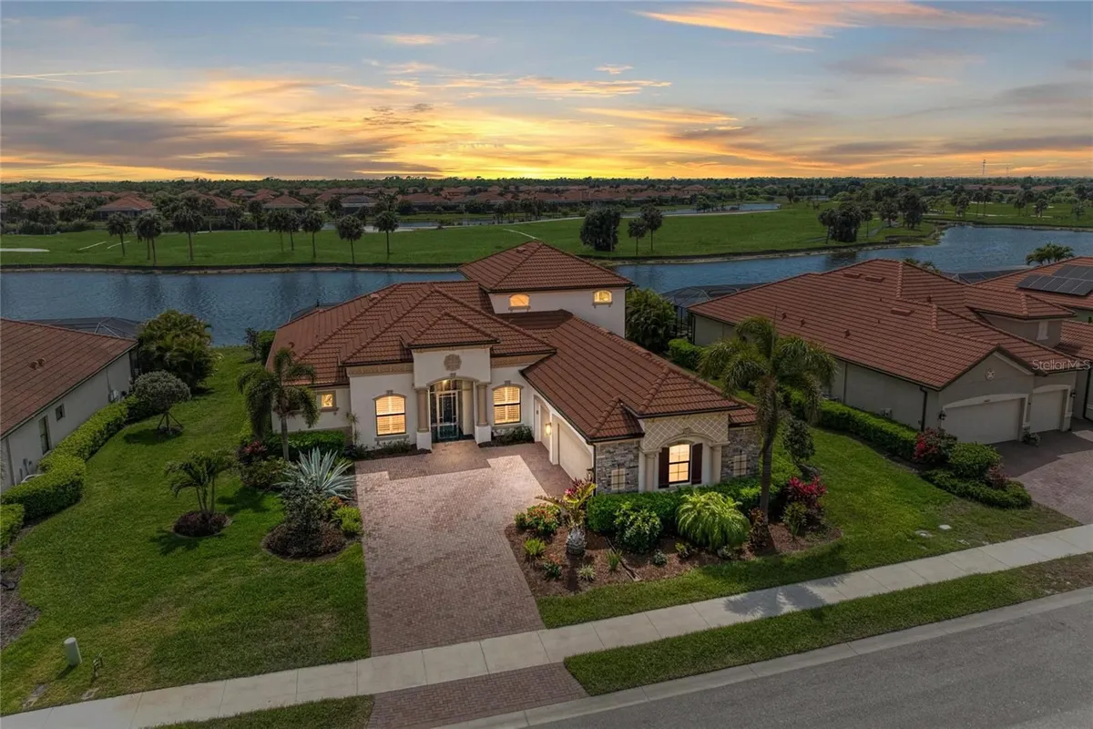Property Slideshow image 1 of 89 | 10832 whisk fern dr, Venice, FL, 34293