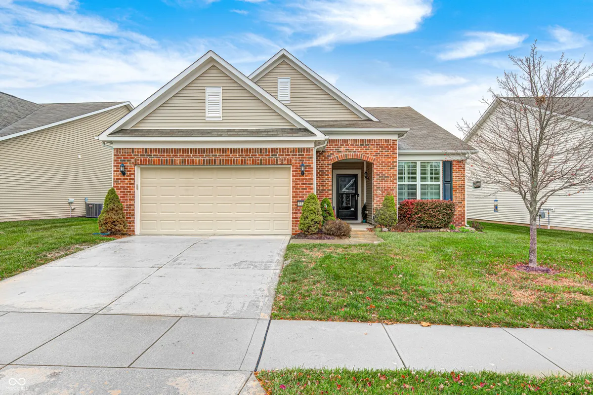 Property Slideshow image 1 of 42 | 5110 lilium dr, Plainfield, IN, 46168